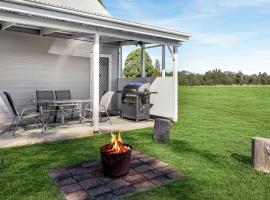 Madigan Cottages - The Barn Pet Friendly, hotell i Lovedale