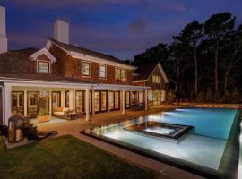 Villa Guldan - Luxury with pool, cottage sa Wainscott
