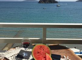 Arcadia Luxury Rooms Seaside Cuisine, אתר נופש בטולו