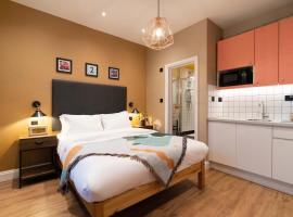 room2 Hammersmith Townhouse, serviced apartment in London