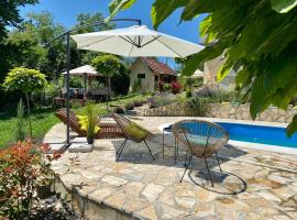 Little Joy, hotell sihtkohas Ljig