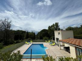 La maison du Paradis, hotell med parkering i Villedubert