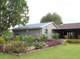 The Itumeleng Guest House, room in Bergville