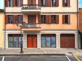 Tias Hostel，斯庫台的飯店