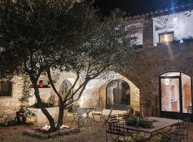 Magnanerie de Sainte Croix, hotel v destinaci Saint-Hippolyte-de-Caton
