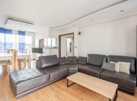 "SUITE-HOME 44600" Apt d'exception 3 Etoiles, hotel en Saint-Nazaire