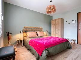 Charmant studio avec parking, hotel in Eguisheim