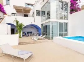 Fantástica casa con piscina y parking en el pueblo