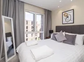 Luxury Apartment Suite within the City Walls