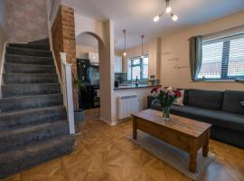 THE COSY HOME BY KS - Free Parking, WI-FI, Smart TV, Kitchen, Washing machine, Long Stays Welcomed, хотел в Херфорд