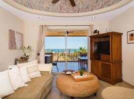 Bella Sirena Condo 201-E - Elegant Condo with Sunrise Sea Views, aluguel de temporada em Puerto Pe&ntilde;asco