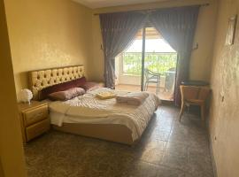 ROYAL HOTEL KELAAT MGOUNA: El Kelaa des Mgouna şehrinde bir otel