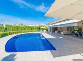 Bellviure - Villa With Private Pool In Sa Cabaneta Free Wifi, hotel La Cabaneta városában
