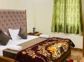 Hotel Royal Shivam Residency, отель рядом с аэропортом Dehradun Airport - DED в Ришикеше