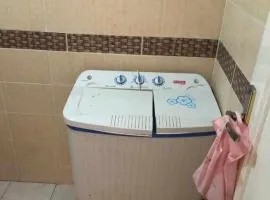 غرف مشتركة للشباب تأجر بالسرير الواحد