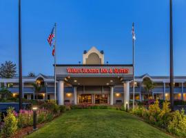Best Western Plus Wine Country Inn & Suites, hotell i Santa Rosa