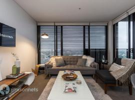 Redfern One Bedroom Apartment with Views, hotel dekat Australian Technology Park Sydney, Sydney