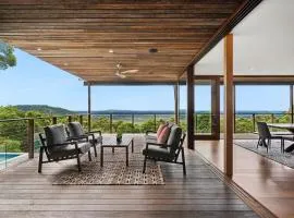 Coolum Scenic Getaway - Mountain & Ocean views only 15 minutes from the beach