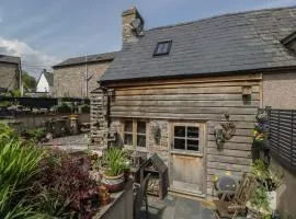 Hoarders Cottage
