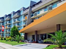 Hotel Excelsior - All Inclusive, golf hotel in Golden Sands
