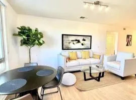 Cozy Modern 2BR 2BA Apart with Luxurious Amenities