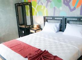 Hotel New Puri Garden: Kalibanteng-lor, Ahmad Yani Uluslararası Havaalanı - SRG yakınında bir otel