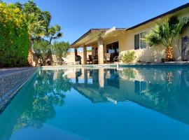 Make Your Friends Jealous!, hotel u gradu 'Indio'