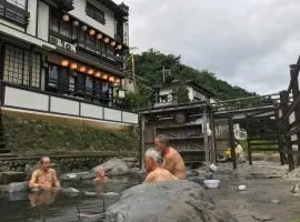 One of the best radon springs in the world Misasa Onsen A hot spring trip that makes you feel better when you stay over the morning three times 三朝町民泊