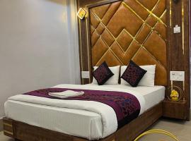 HOTEL COUNTRY INN, ξενοδοχείο στο Ντιμαπούρ