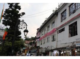 Event-First Bunkotel, hotel em Mussoorie