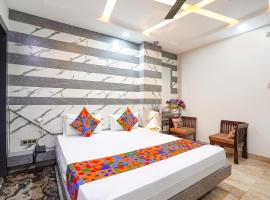 FabHotel Prime Mansa: Kanpur şehrinde bir otel