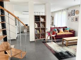 Superbe maison proche Paris, villa in Bagneux