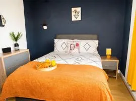 Haydock Cozy 2-Bedroom Home with Free Parking