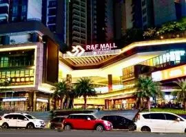 JB City CIQ-R&F Shopping Mall Apartment