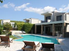 Serenity Villa in Sani, Hotel in Sani Beach