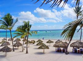 CORAL SUITES BEACH and SPA playa LOS CORALES, lägenhet i Punta Cana