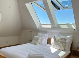 Ferienwohnung im Grünen Haus、ヘルボルツハイムのホテル