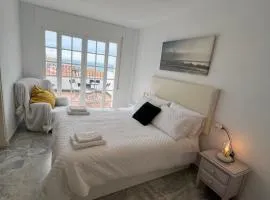 Nuestro Atico con vistas al Mar Terraza, Piscina y Parking