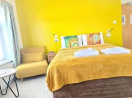 Torland Seafront Hotel - all rooms en-suite, free parking, wifi – hotel w mieście Paignton