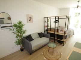 3-Appartement RDC avec jardin, hotel in Mantes-la-Jolie