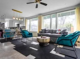 Two House Corner Compound Rainey St - 6min walk