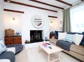Little Gem in the Mumbles! Fishermans Cottage with Log Burner, Dog friendly and Welcome Breakfast Hamper!, holiday home in The Mumbles