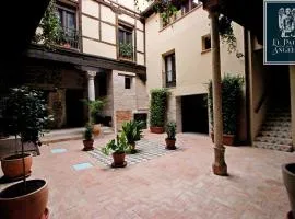 Patio de los Ángeles、トレドのアパートメント