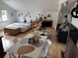 Aux Lofts de VERDUN, παραθεριστική κατοικία σε Verdun-sur-Meuse
