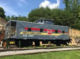 Seaboard Coastline #0887: Sleep in a caboose on a bison ranch