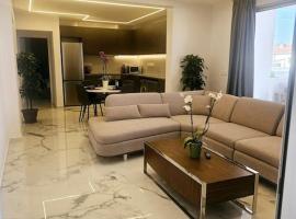 DELUXE APARTMENT, hotel v destinaci Paphos City