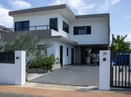 Luxury villa incl pool with seaview near beaches