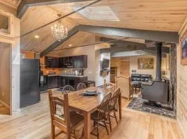 Lotus Mountain Suites The Gallery