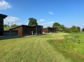 Meadow Valley Lodge 2, chalet de monta&ntilde;a en Hintlesham