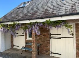 Y Stabl, Llanrhidian, Gower